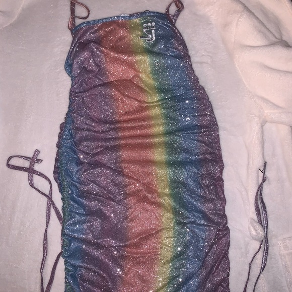 Shane Justin Rainbow Diamond Dress - Picture 5 of 12
